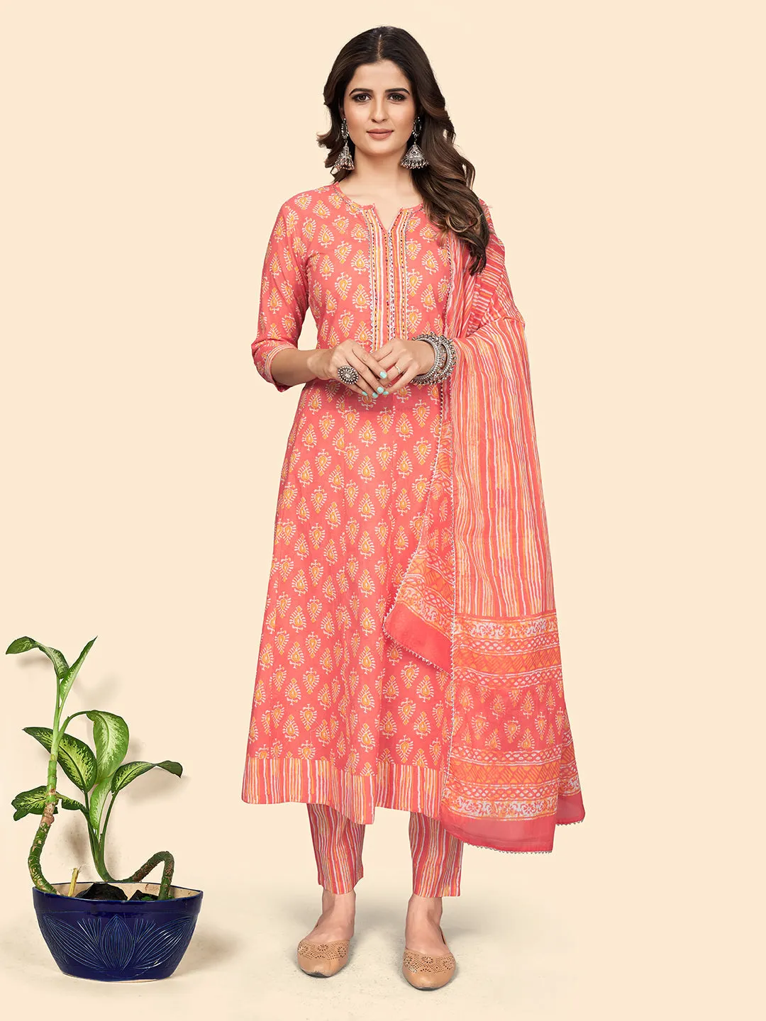 Women'S Print & Gota Patti Anarkali Cotton Coral Stitched Kurta Pant With Dupatta