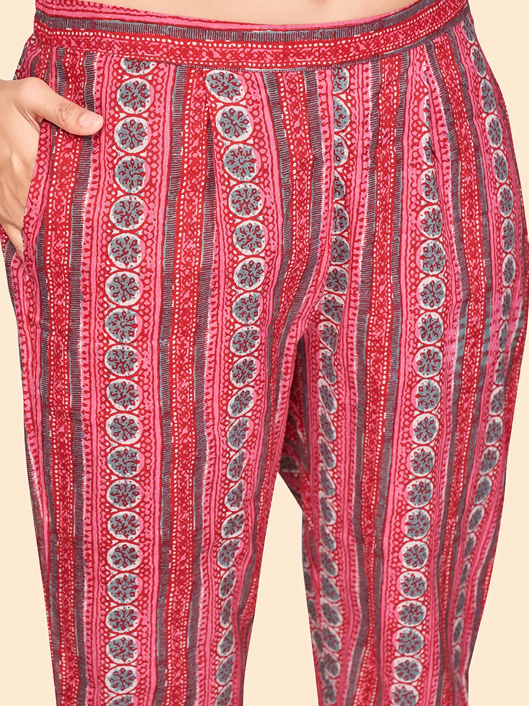 Women'S Print & Gota Patti Straight Cotton Pink Stitched Kurta Pant With Dupatta