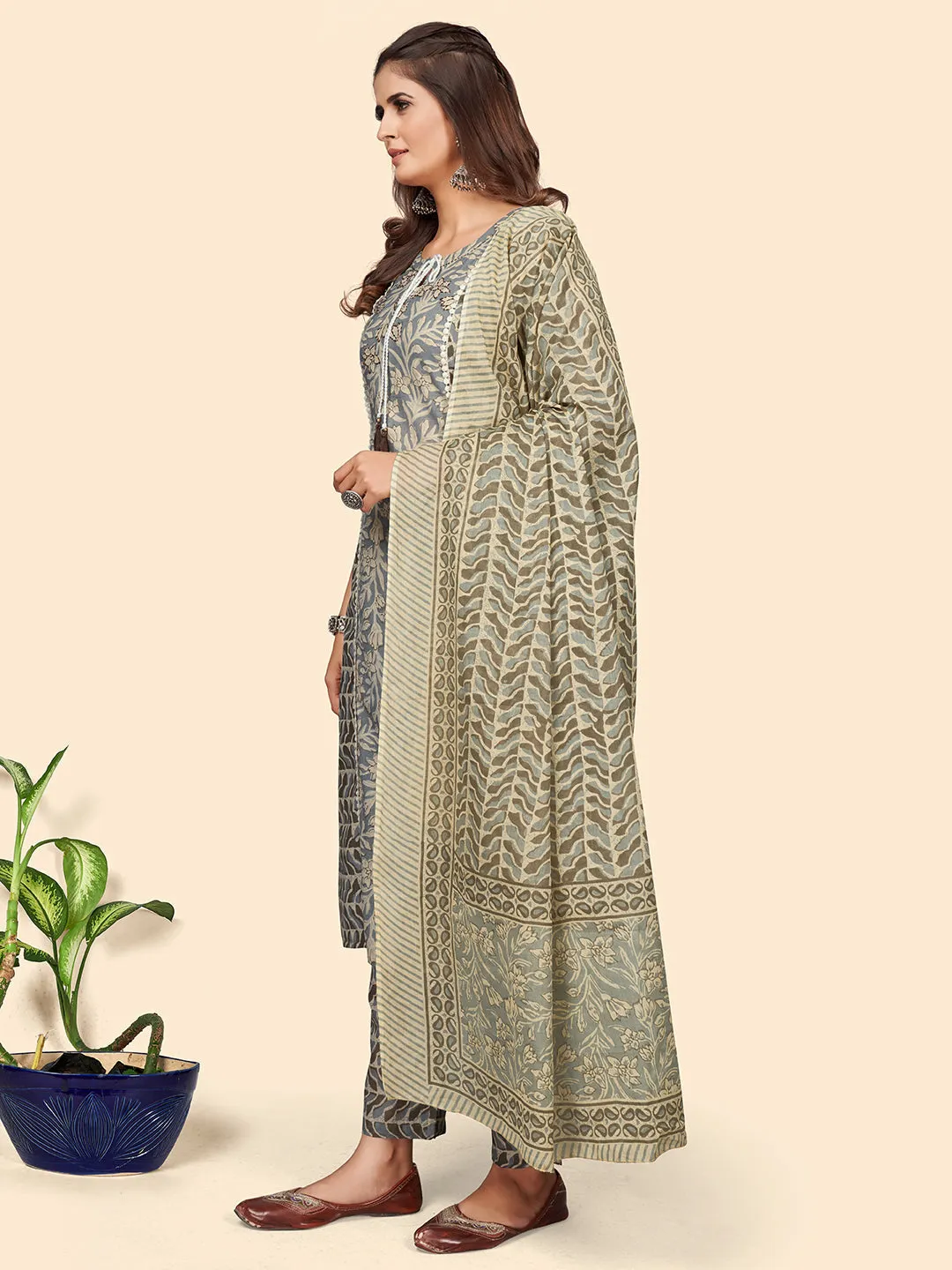 Women'S Print & Hand Work Straight Cotton Grey Stitched Kurta Pant With Dupatta