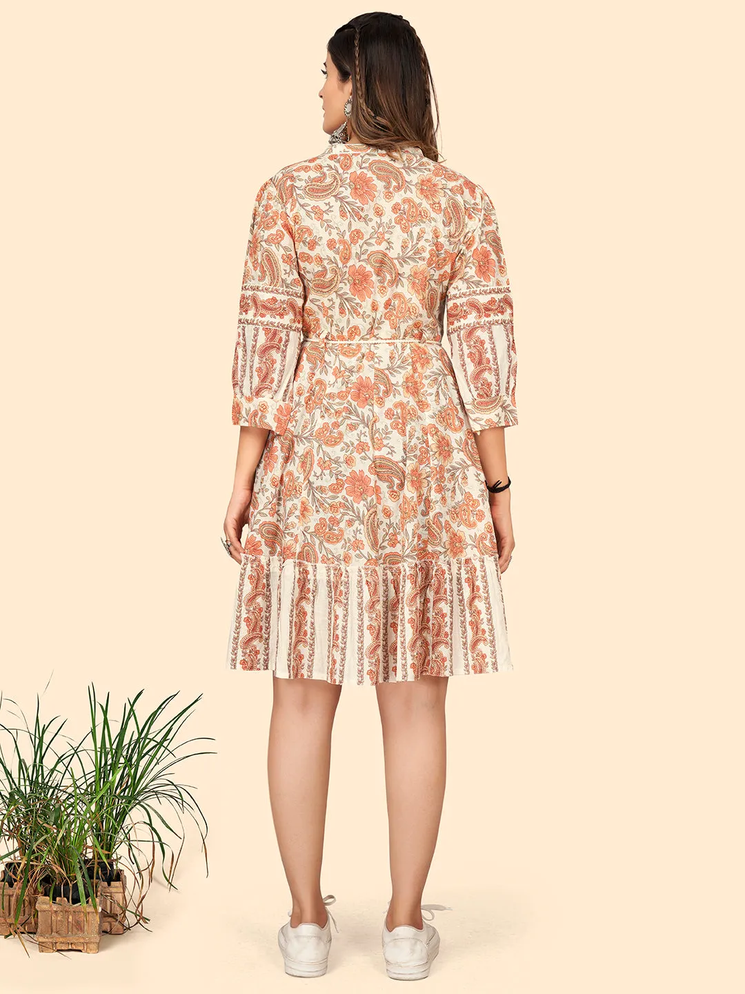 Women'S Print & Lace Work Flared Cotton Cream Stitched Dress