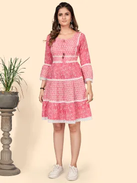 Women'S Print & Lace Work Flared Cotton Pink Stitched Dress